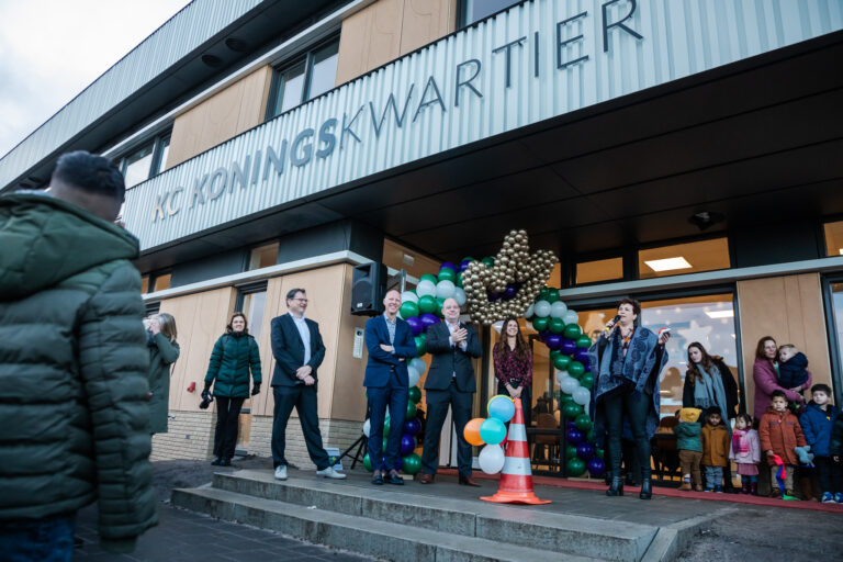Kindcentrum Koningskwartier in Zevenhuizen feestelijk geopend