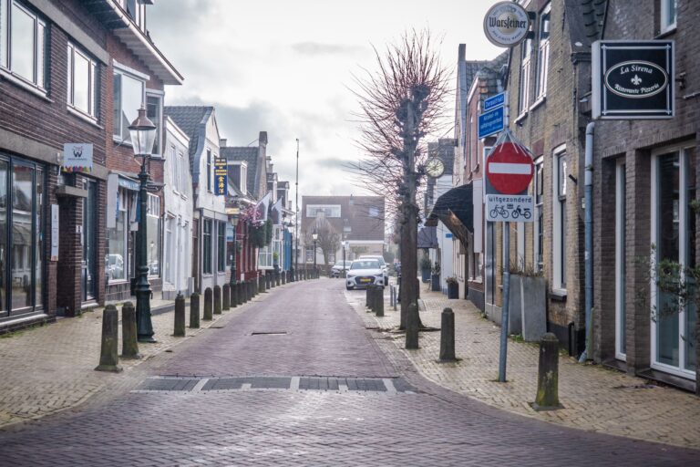 Denk mee over Nieuwerkerkse Dorpsstraat tijdens Bruiscafé