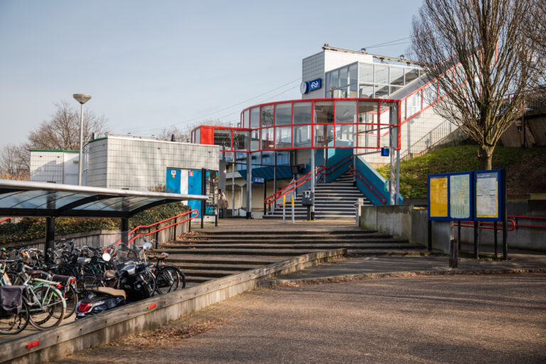 Grote renovatie voor stations Capelle en Nieuwerkerk op komst