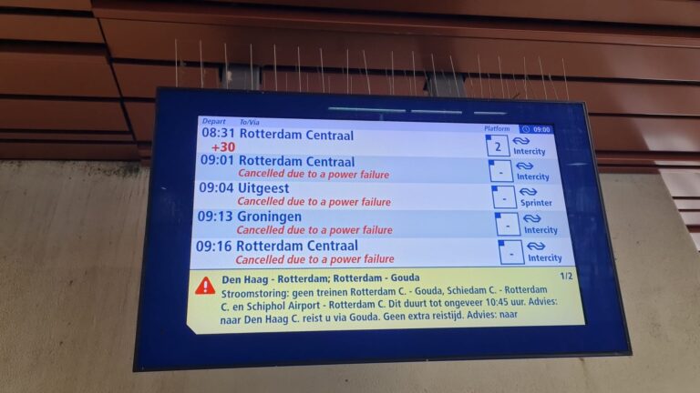 Geen treinverkeer vanwege stroomstoring tussen Rotterdam Centraal en Gouda